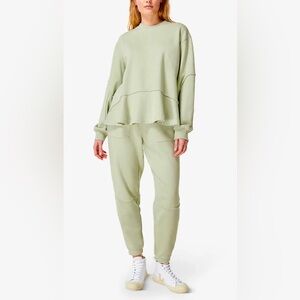 Sweaty Betty Revive Oversized Crewneck 
Sweatshirt In Opal Green Size 0/2